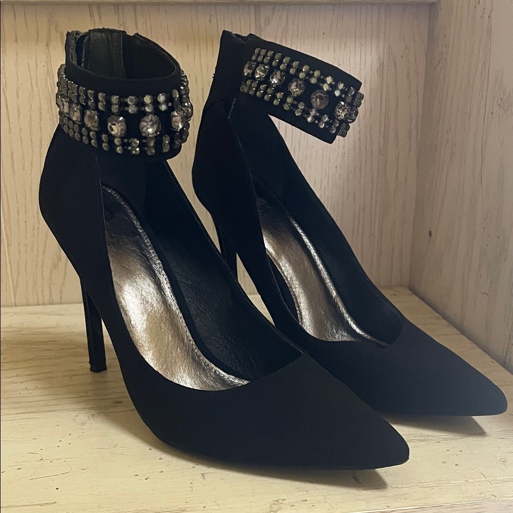 Adrianna Papell DARING Black Rhinestone Ankle Cuff Heels 10 - Back Zipper! NICE!